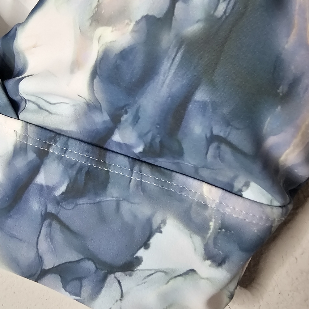 Shein Watercolor Bikini Top Size XL Blue White Swim Swimsuit Beach Coastal Pool - Picture 3 of 9